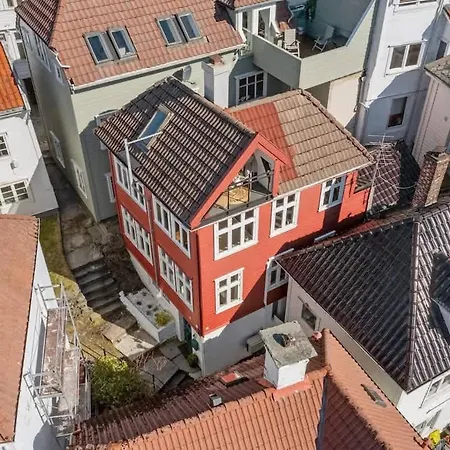Holiday home Dinbnb Homes I 200m To Bryggen I Make Memories With Friends And Family! Bergen